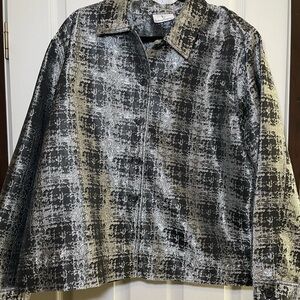 Elegant Black and Gray Women's Blazer